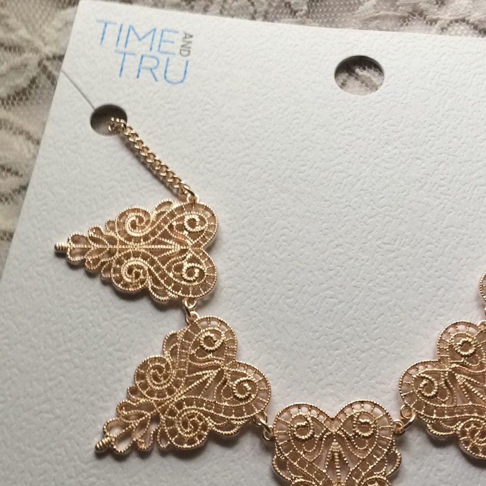 Necklace - Picture 2 of 7